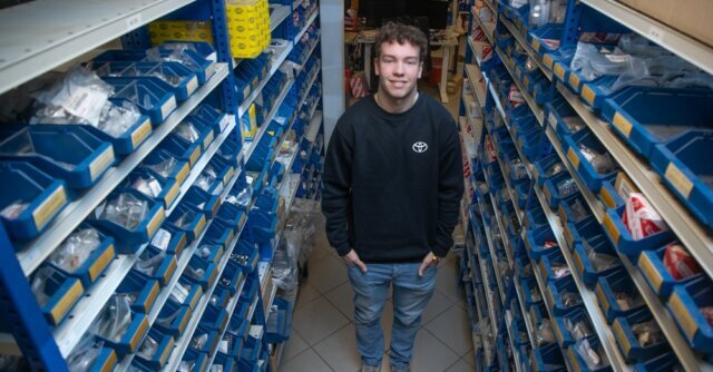 Simen (19) fant lykken på lageret