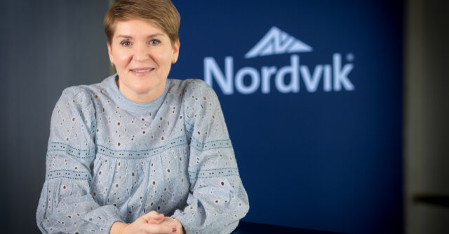 – Jobben min er å gjøre andre gode